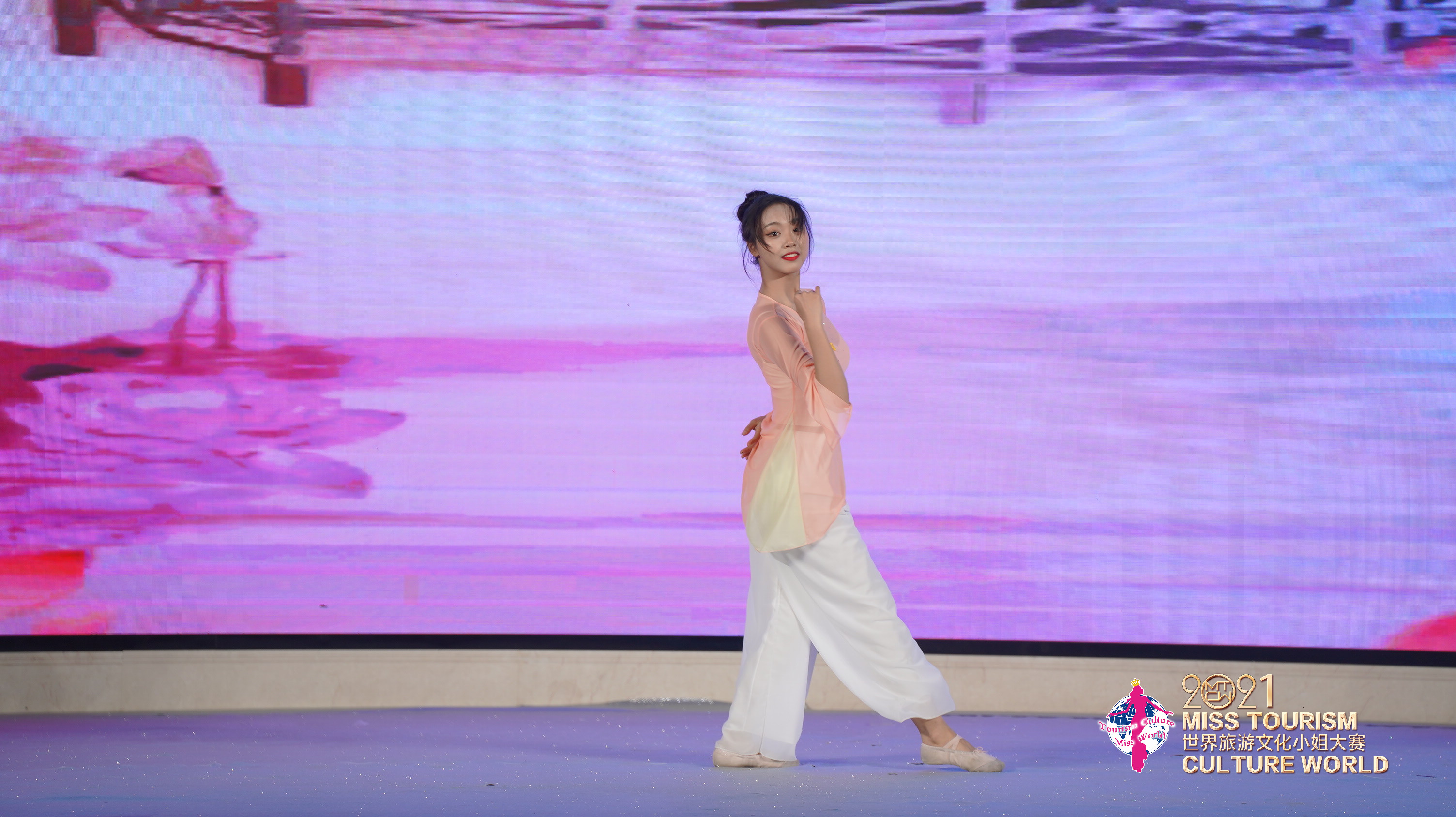 2021世界旅游文化小姐湖南总决赛收官！湖师大学生邓妍彦斩获冠军