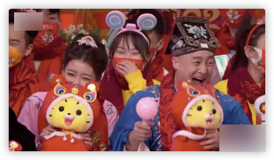 卫视春晚亮点：冯巩秀谐音梗，张杰谢娜对唱，关晓彤王鸥同台走秀
