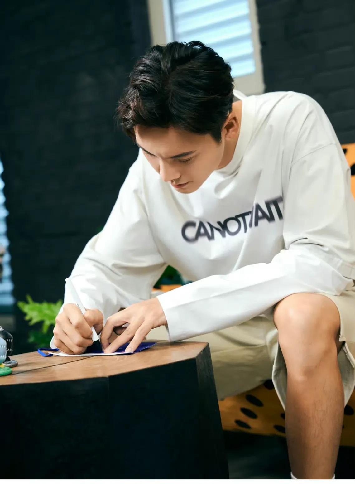 带孩子的陈伟霆，见过吗？