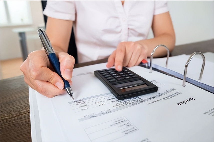 最有发展前途的专业，会计首当其冲，看你从事的是哪一类职业？