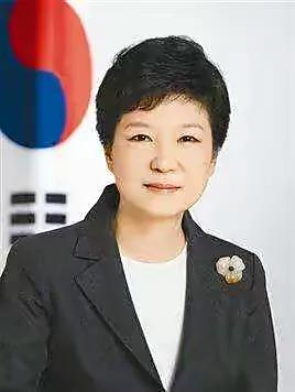 韩国总统朴正熙一生搞事业，晚年生活腐朽，与多名女性有染
