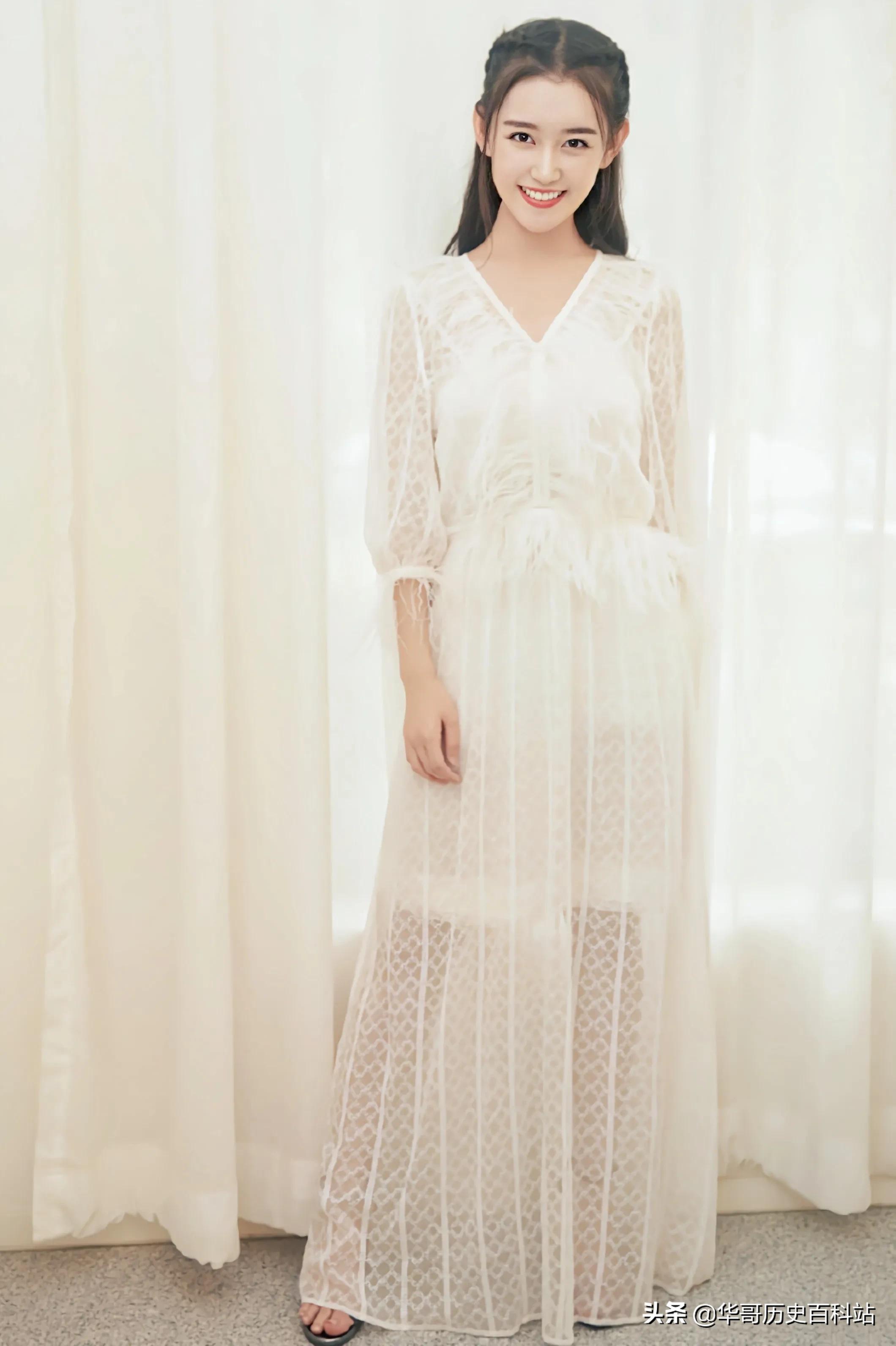 清纯小仙女《蒋依依》