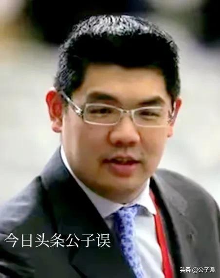 侯佩岑情史，情别连胜文，情散周杰伦，情定黄柏俊，一个妈两个爹