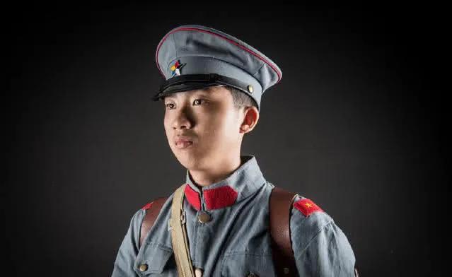 �����й�����ȫչ��������ĩ�¾��������ž����߷���Ȼ�ԭ.