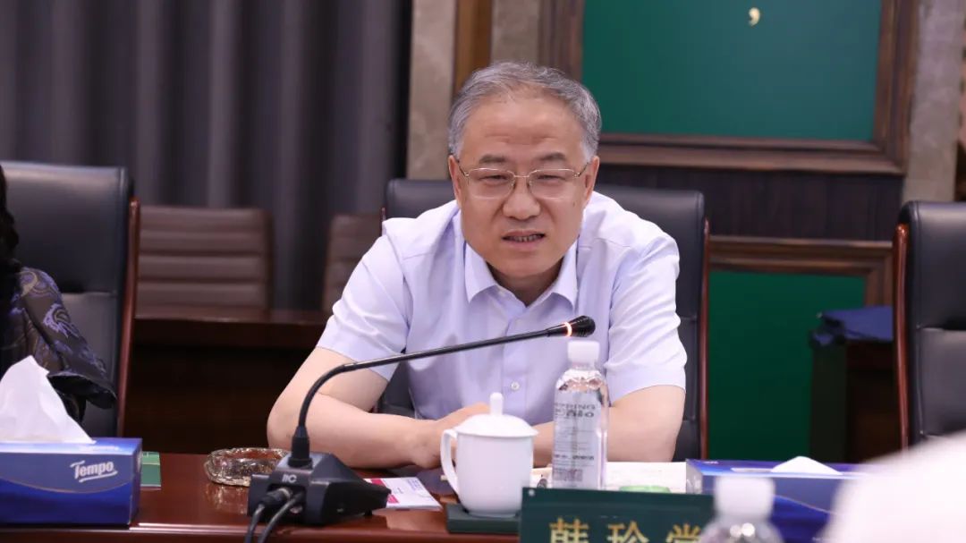 晉商銀行、太重集團與鵬飛集團交流座談會在鵬飛集團召開