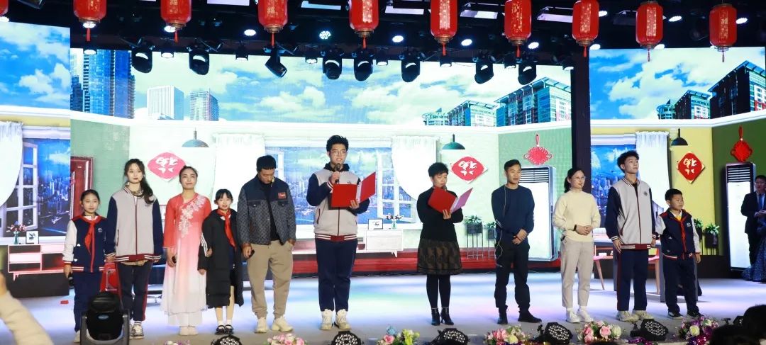 濰坊瀚聲學(xué)校2022年元旦晚會(圖24) 濰坊瀚聲學(xué)校2022年元旦晚會(圖24)