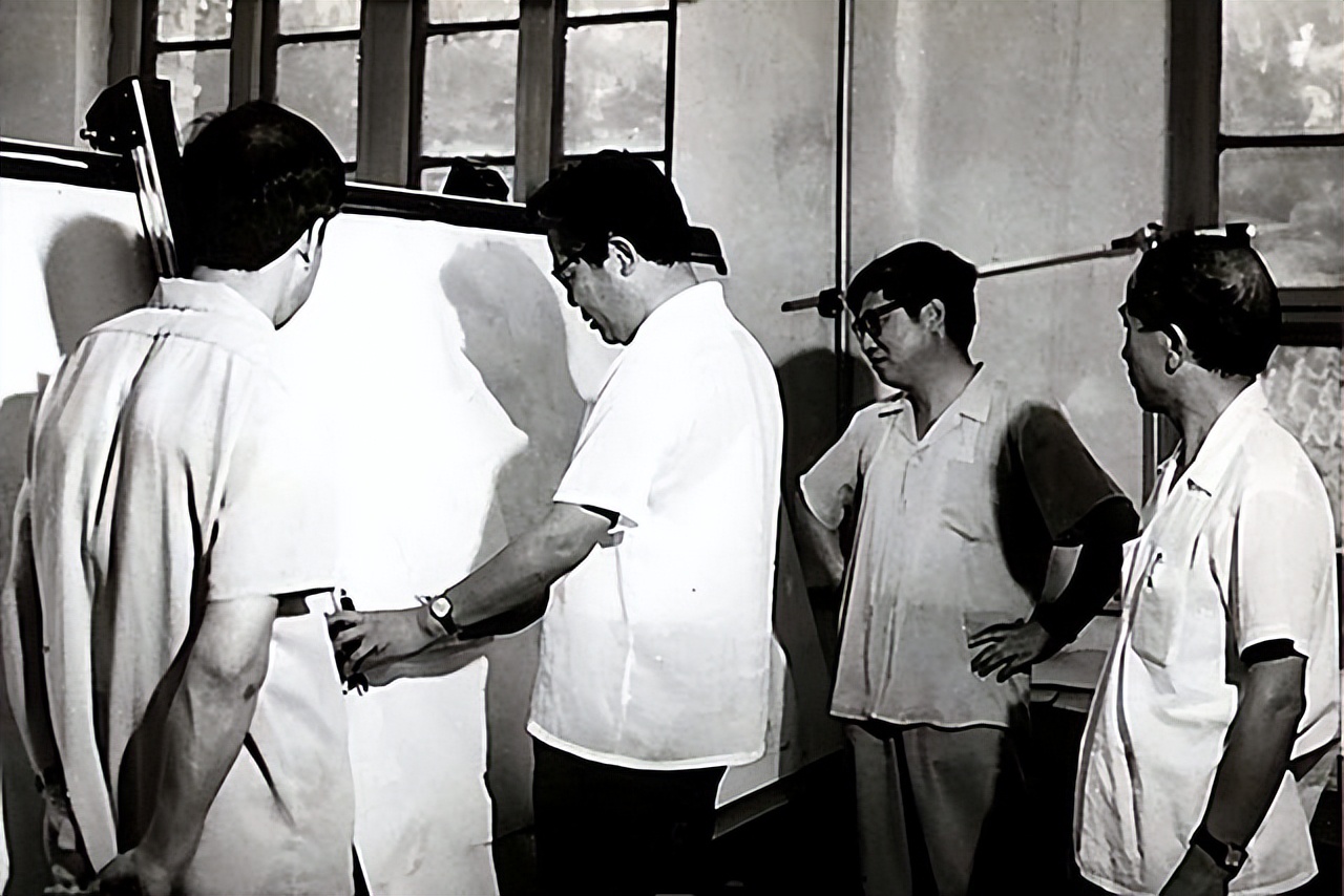 90年，江西高二女生帮助10岁陌生弟弟，27年后弟弟事业有成来报恩