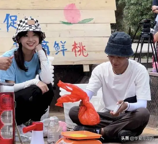 央视美女主持王冰冰，和体坛新秀恋情曝光，是真爱情还是真炒作？