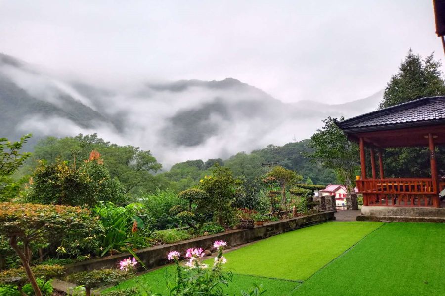 来自心灵的宝藏(宣城水墨汀溪-避世感极强的森系山顶民宿-净化心灵的宝藏之地)