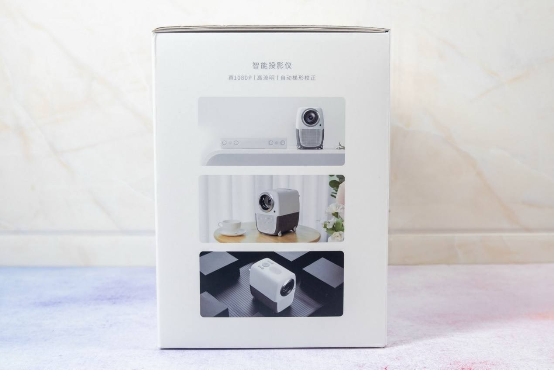 无广告，秒变百寸巨幕，视觉更震撼，泰捷WEBOX T1S智能投影仪体验