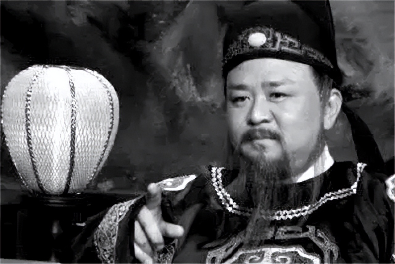 生前最高只担任过三品官的狄仁杰，为什么看起来权力这么大？