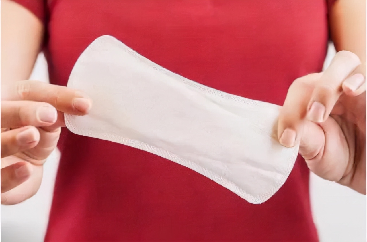 带血的卫生巾照片图片(女性来例假时) - 赤虎壹号