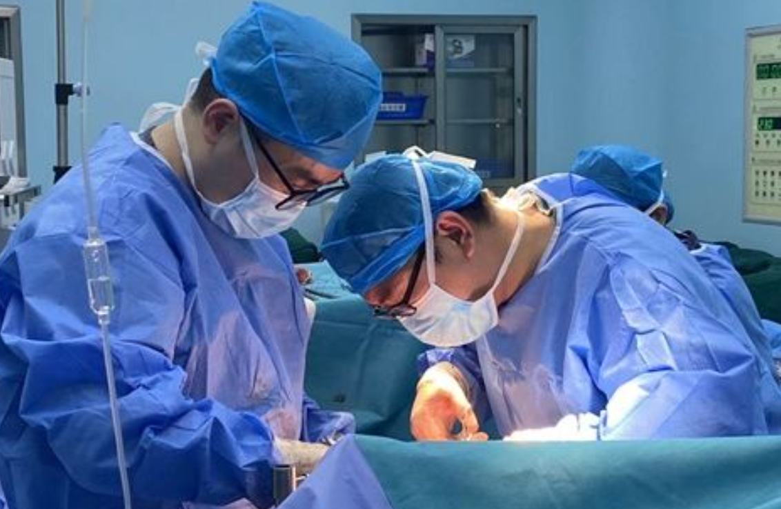2015年，浙江27岁小伙心脏肿瘤，为活命移植50岁心脏，结局如何？