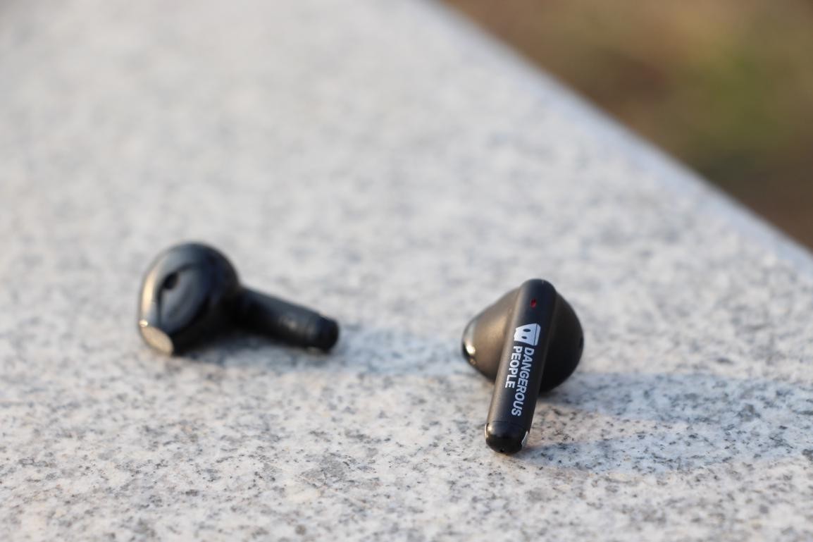 薛之谦联名，性价比爆棚！漫步者Q2蓝牙耳机全方位测评