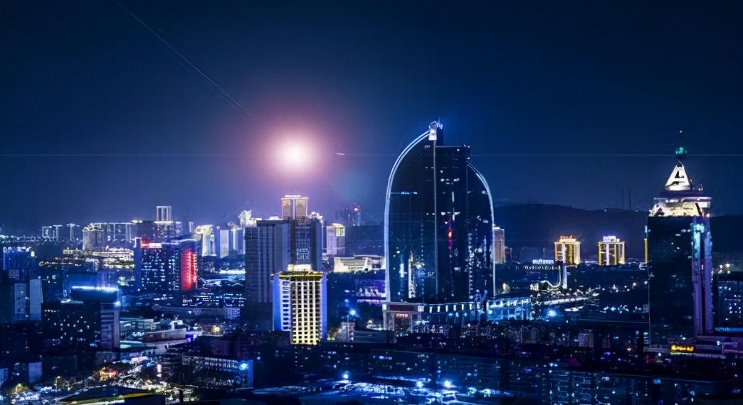 最近几年，福建省内各所高中之间的竞争愈发激烈，为了更好地了解这些学校的实力，我们特意发布了最新的福建高中学校排行榜。这个排行榜综合考虑了学校的教学成果、师资力量、校园环境等多方面因素，希望能给广大家长和学生提供一些有用的参考。