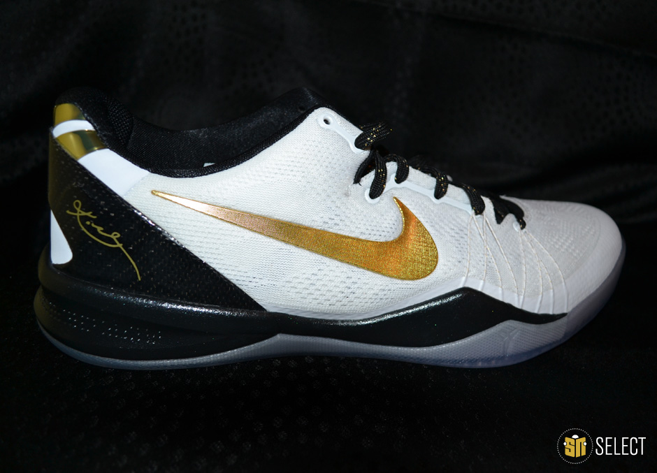 科比八代(kobe8代入坑篮球鞋经典配色回顾!nike科比战靴nba上脚)