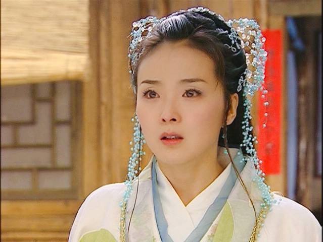 6:电视剧《花姑子》,王艳的两幅画像,都不如本人惊艳