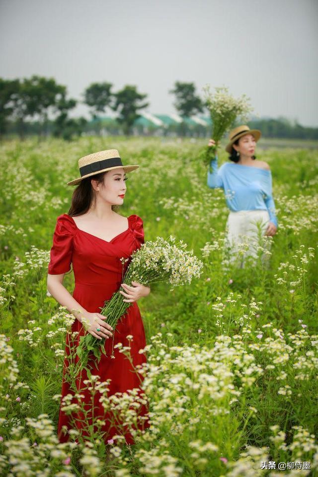 拍照很像路人甲？3個攝影技巧拍出氣質(zhì)大片，中年女性可借鑒