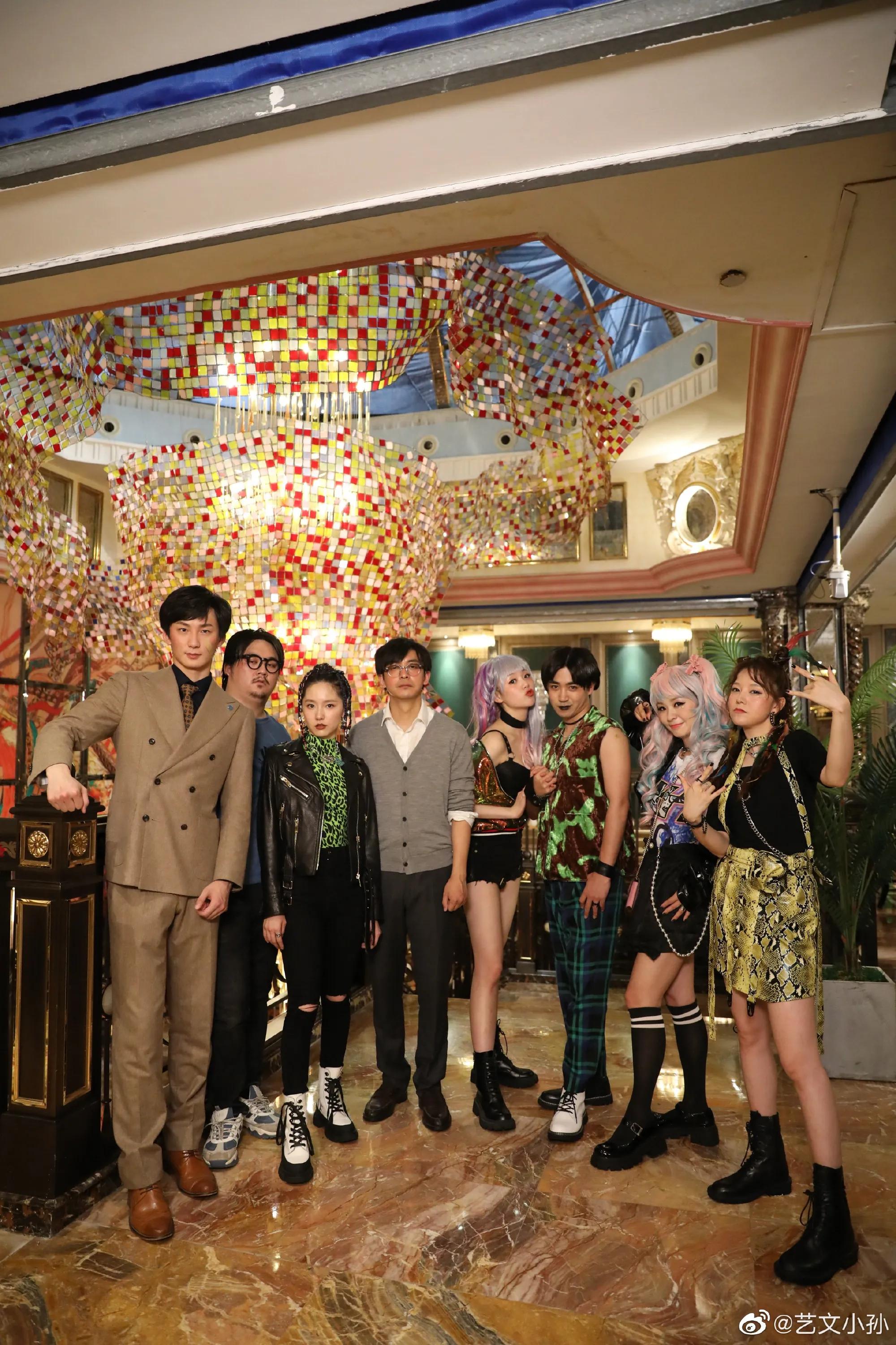 韦正新剧6.18开播，讲述的是上班八小时以内关于现实压力的喜剧