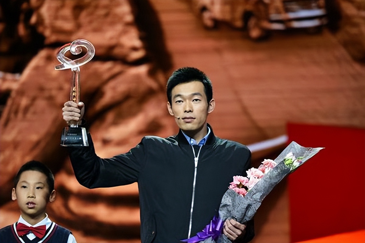 放弃美国百万年薪，回国当村官拿1450月薪的“耶鲁哥”，后来怎样