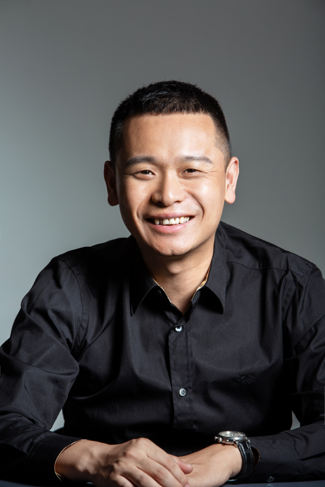 闽商 | 唐垄烽：垄耕家装奇思妙想绘蓝图，烽范致品低调奢华有内涵