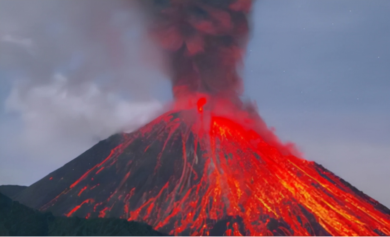 富士山1707火山喷发图片