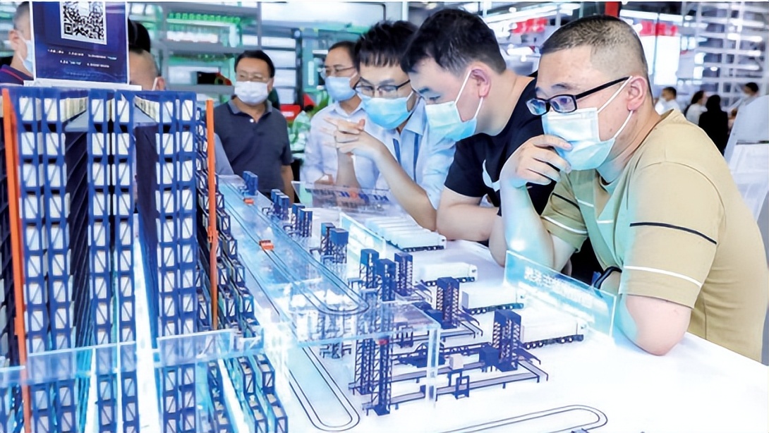 自动化仓储系统市场：需求增长，资本助力，技术创新