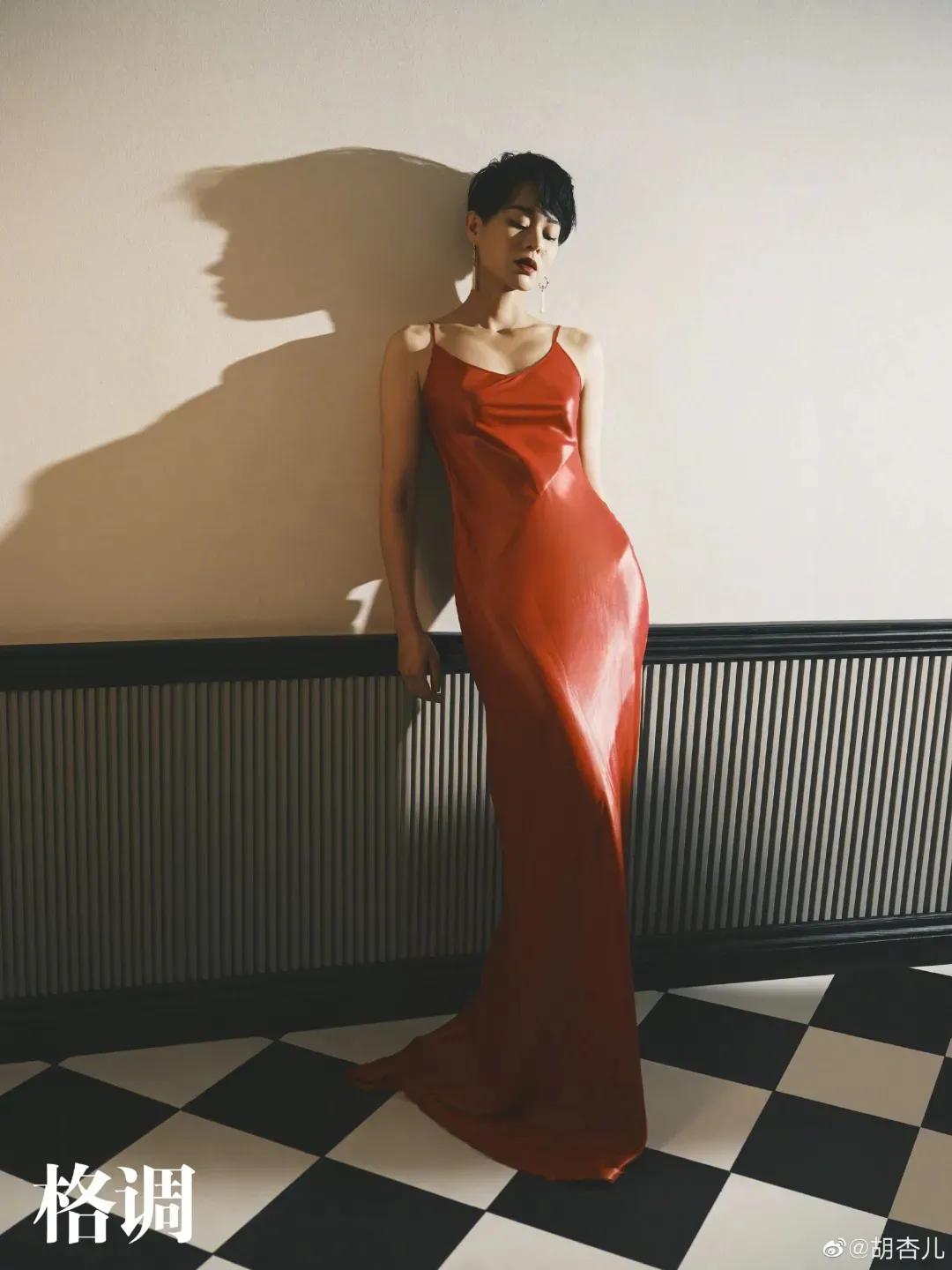 胡杏儿｜曾被嘲笑丑港姐，但气质是真的不错