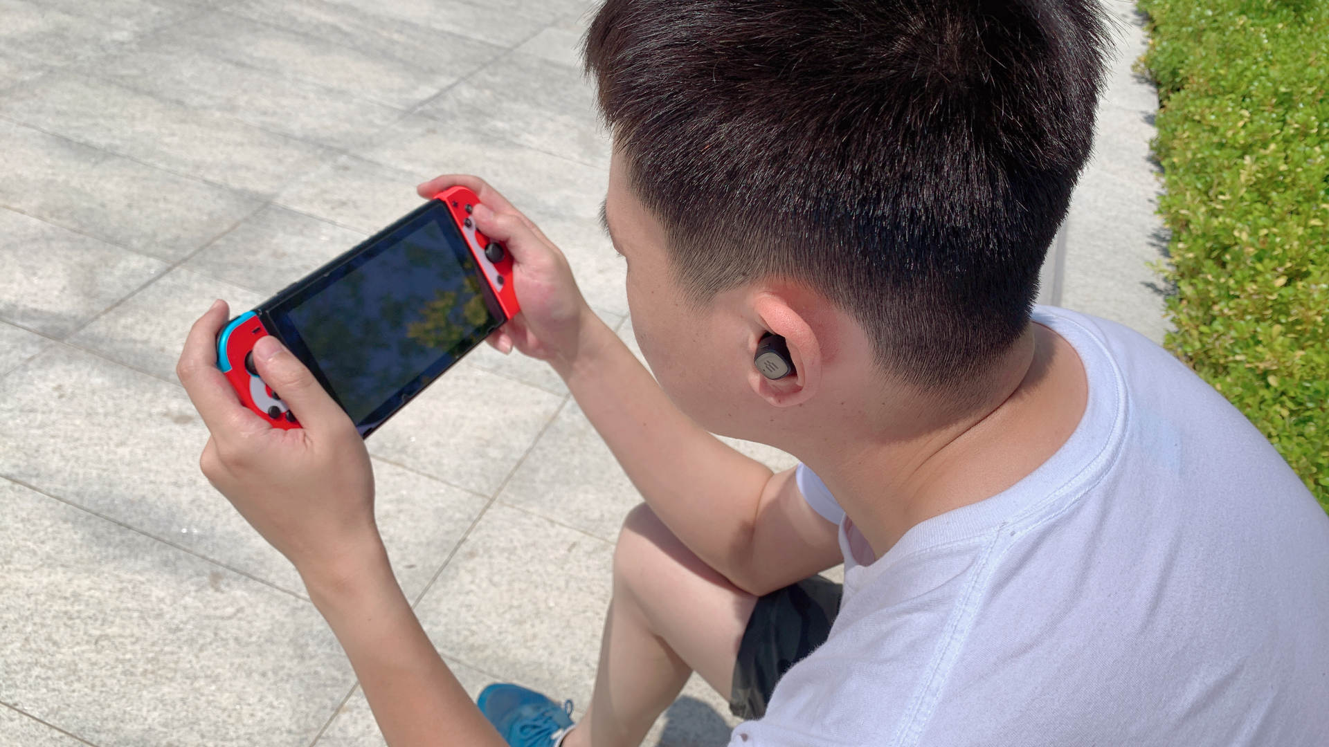 蓝牙耳机不配玩游戏？那是你没试过它！包你满意