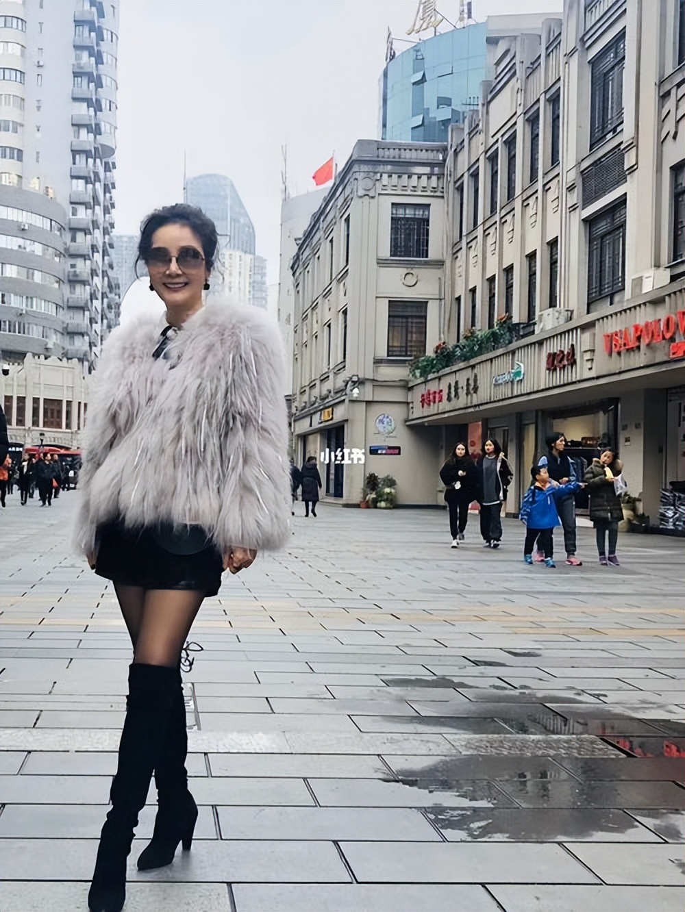 雪瑞姑姑“徐石萍”：58岁孤身赴加留学，花甲之年将生活过成诗歌