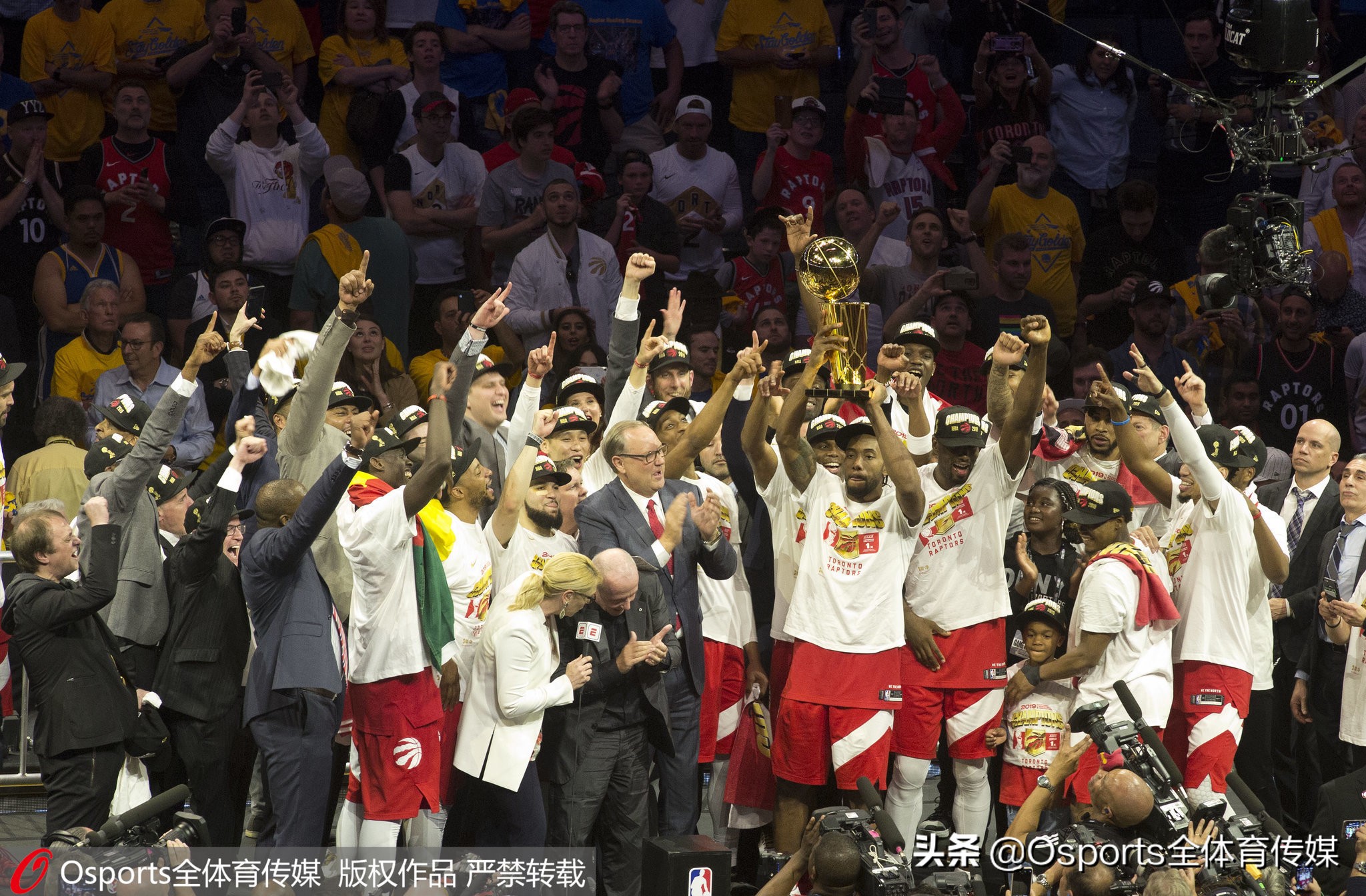 nba总决赛为什么在多伦多(历史上的今天之多伦多猛龙首夺NBA总冠军)