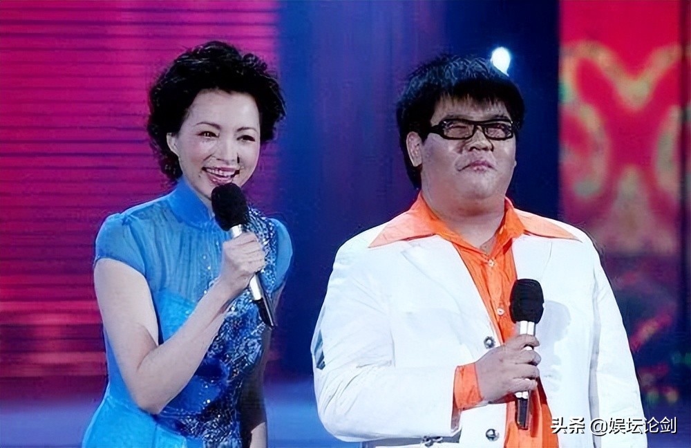 盲人歌手杨光成功转型：男人负责赚钱养家，女人负责貌美如花