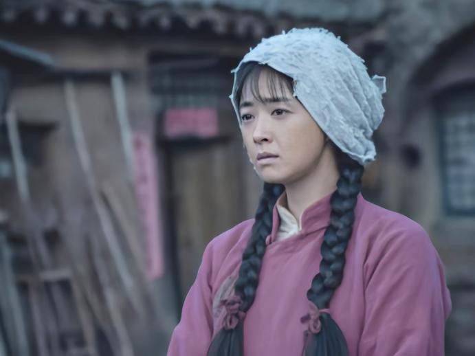 “天山”出大美人，10位新疆女明星，个个盘正条顺，美得各有千秋