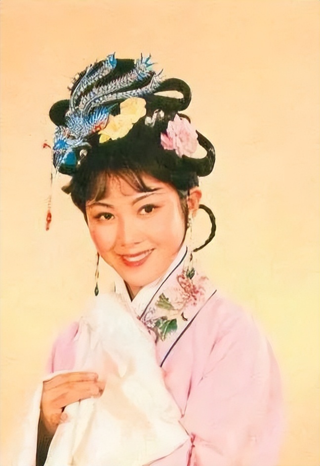 33位老牌簪花美人！林妹妹第一，林芳兵艳绝，你最偏爱谁呢？