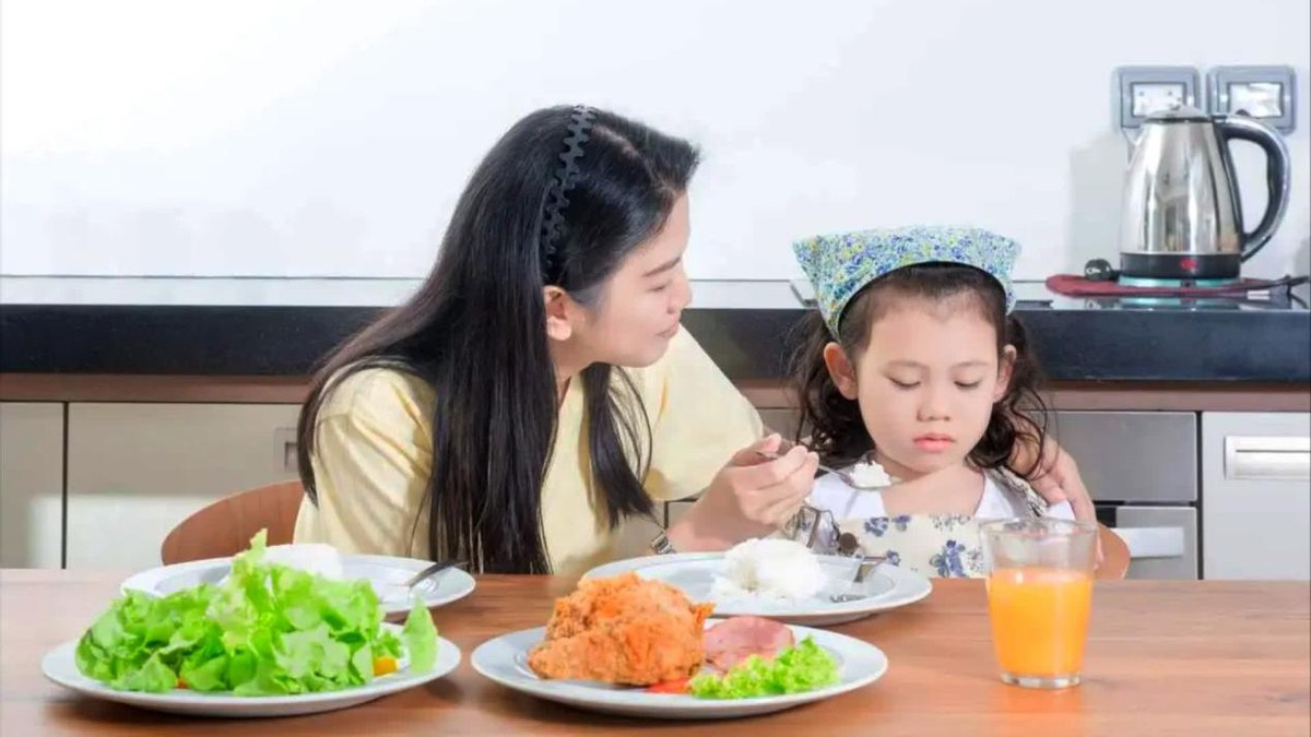 夏天，再贵也要多给孩子吃这2样菜，长高“黄金期”不吃亏