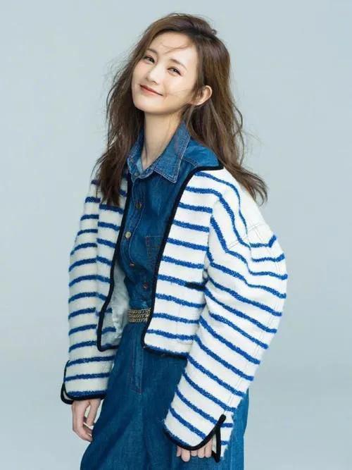 李一桐，甜美像极了初恋