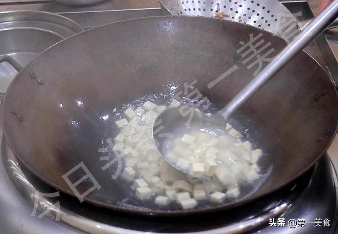 除夕年夜饭，无汤不成席，分享4道汤的做法，有滋有味，营养暖胃