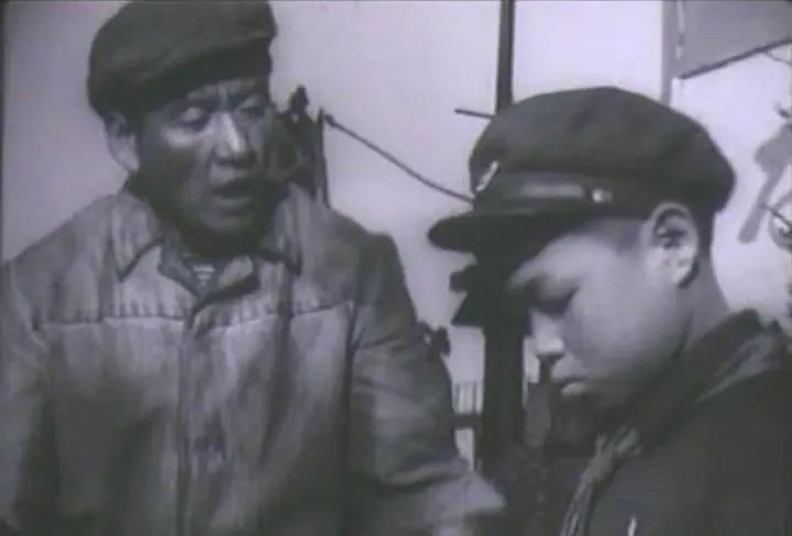 世界电影（0105）朝鲜电影《轧钢工人》（1972）剧照欣赏