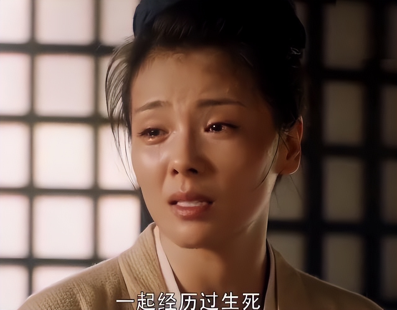 26岁演少女出名，31岁演大学生被认可，谭松韵的少女感为何这么强