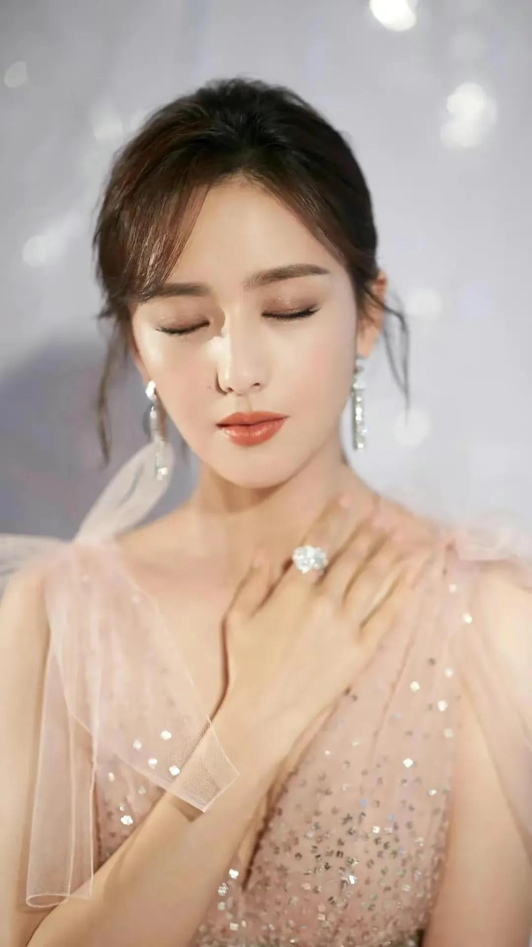 佟丽娅完美女神