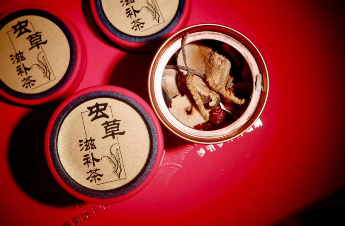过年给长辈送什么礼品（快过年了送什么礼物给长辈）