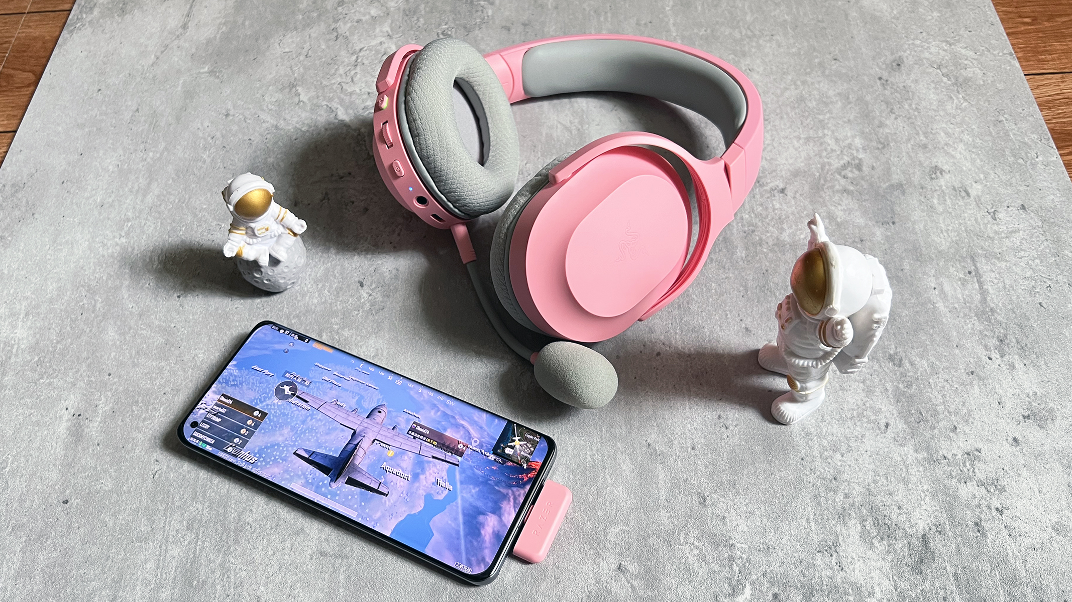 无线猛男粉电竞耳机，重燃中年人游戏信心