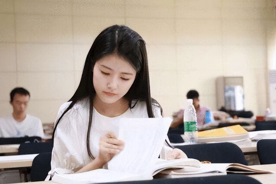 大学英语四六级将迎变化，部分考生将无法“再见”，大学生需重视