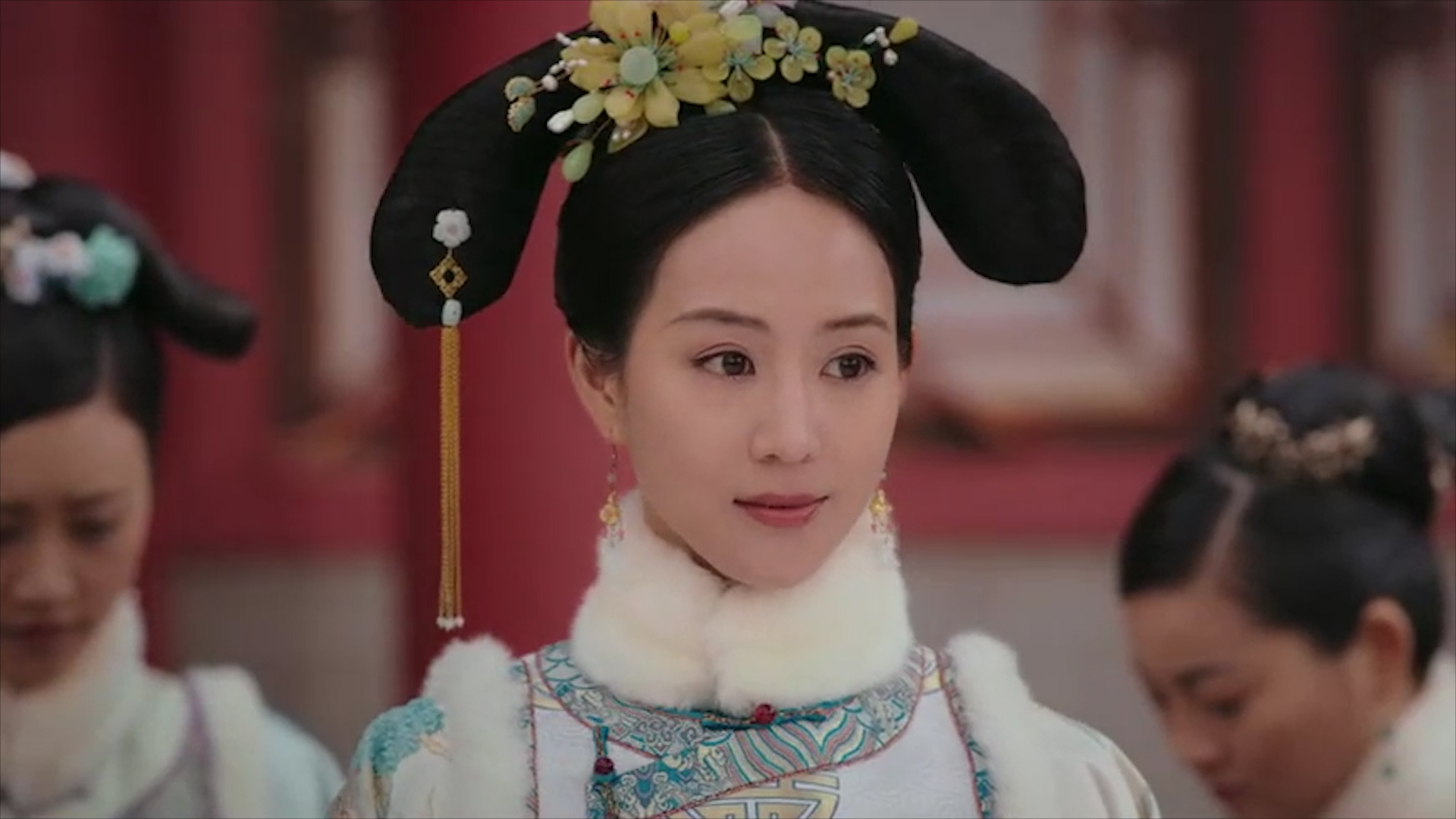 八种造型竟讲完了海兰的一生：争宠只靠描眉，至死不爱渣龙