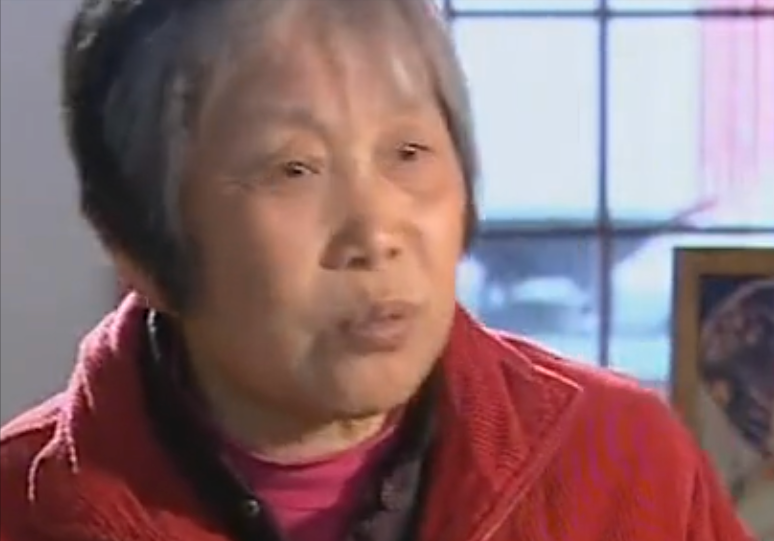 04年，成都男子携妻遭车祸致妻子2级伤残，6年向法院提出8次离婚