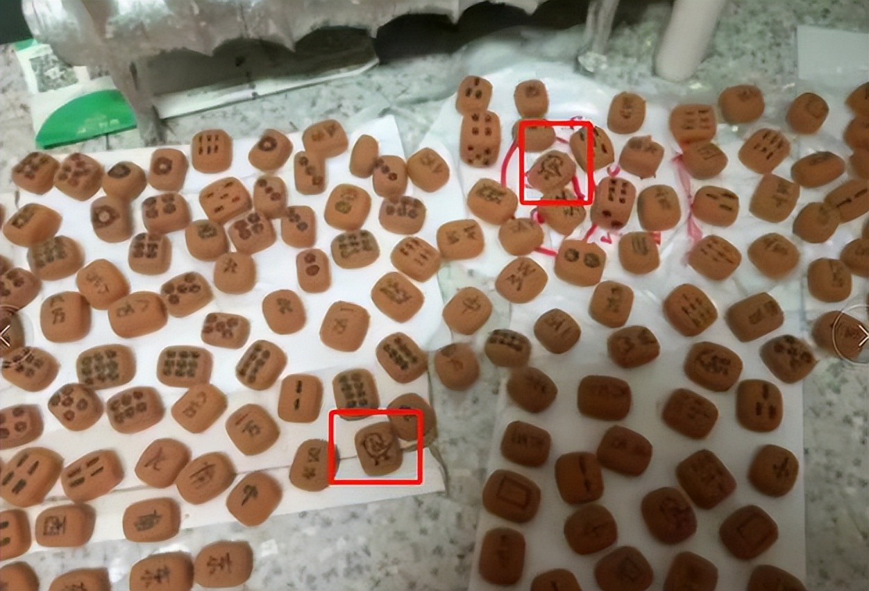 大学生宿舍又现“神操作”，堪比达人秀现场，大学生咋这么有才？