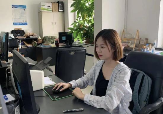 两大行业出现用工荒，月薪近万仍没人理，喊就业难的大学生哪去了