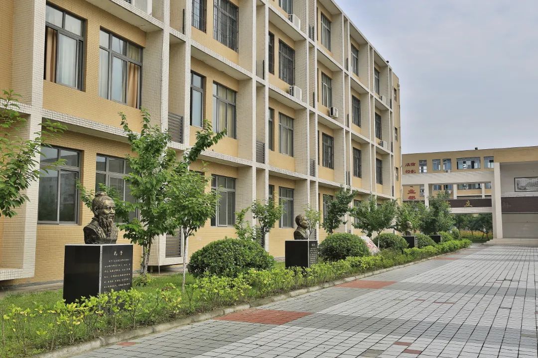 中职名校丨既是