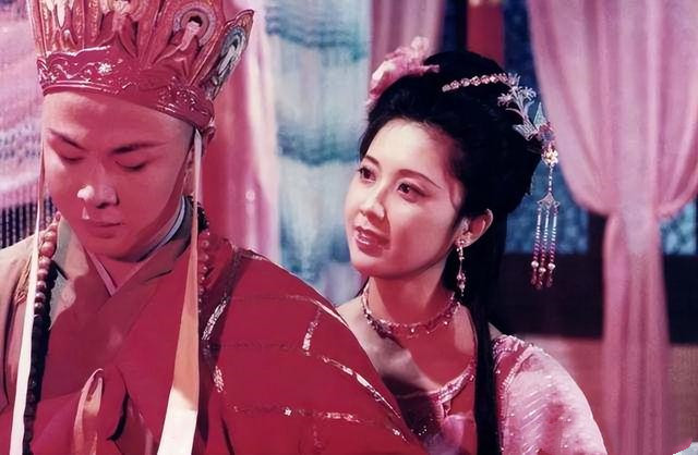 曾经艳压群芳，如今却老态尽显，这7位女明星年轻时太惊艳了