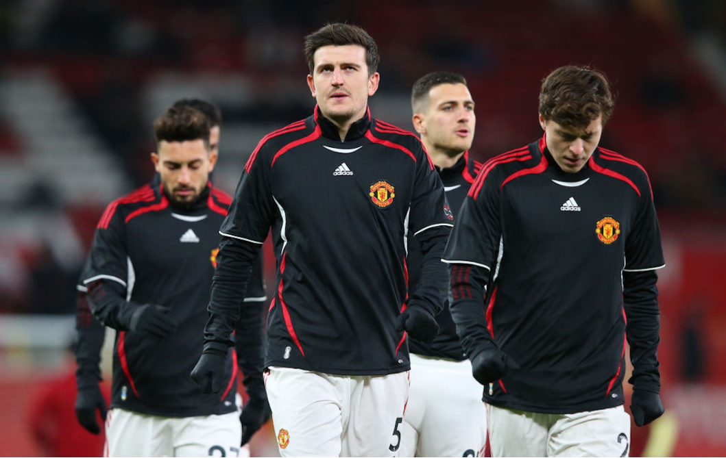 阿仙奴社区盾赛前观察(jennie 穿的衣服,竟然直接影响「曼联足球队」